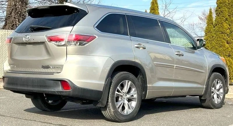 2014 Toyota Highlander - Image 4 of 12