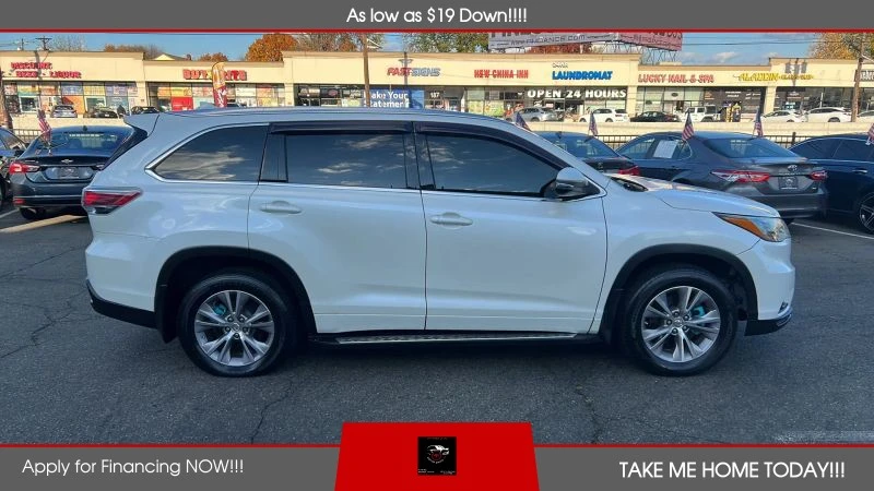 2014 Toyota Highlander - Image 6 of 12