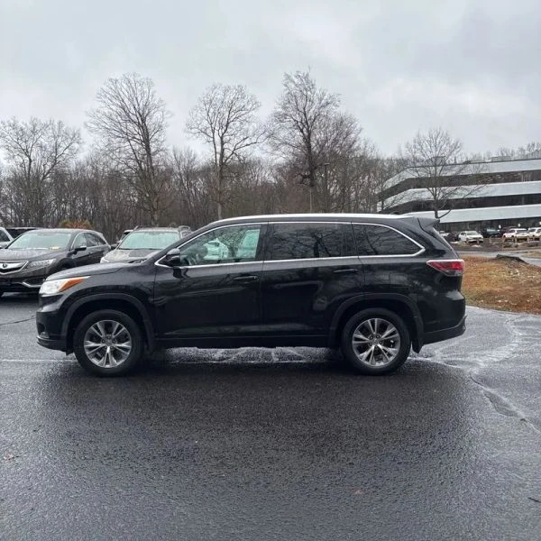 2014 Toyota Highlander - Image 3 of 12
