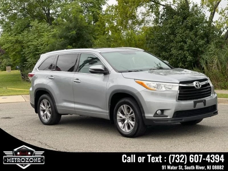 2014 Toyota Highlander - Image 10 of 12