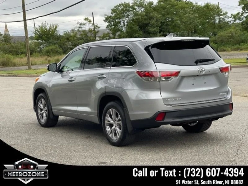 2014 Toyota Highlander - Image 3 of 12