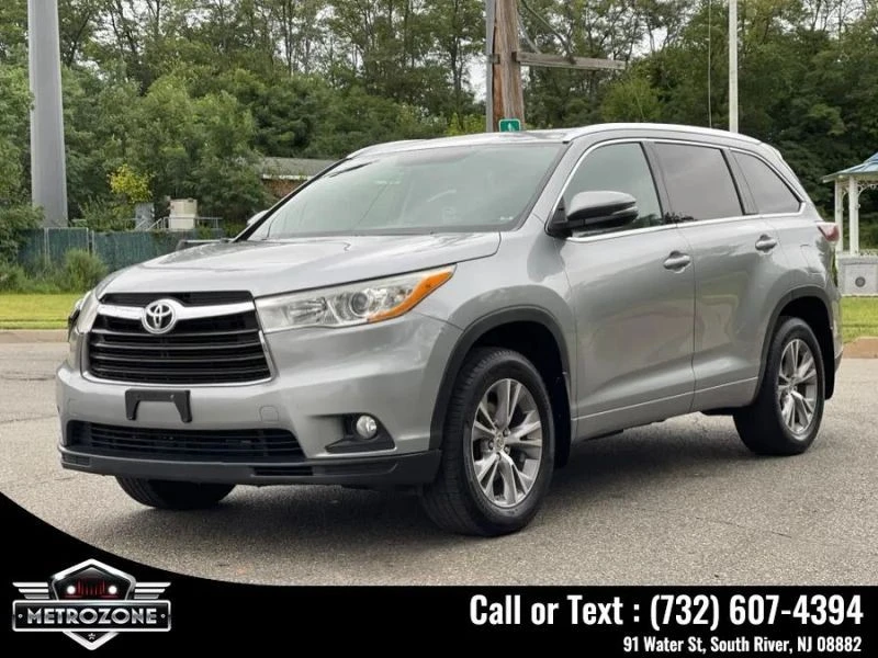 2014 Toyota Highlander - Image 2 of 12