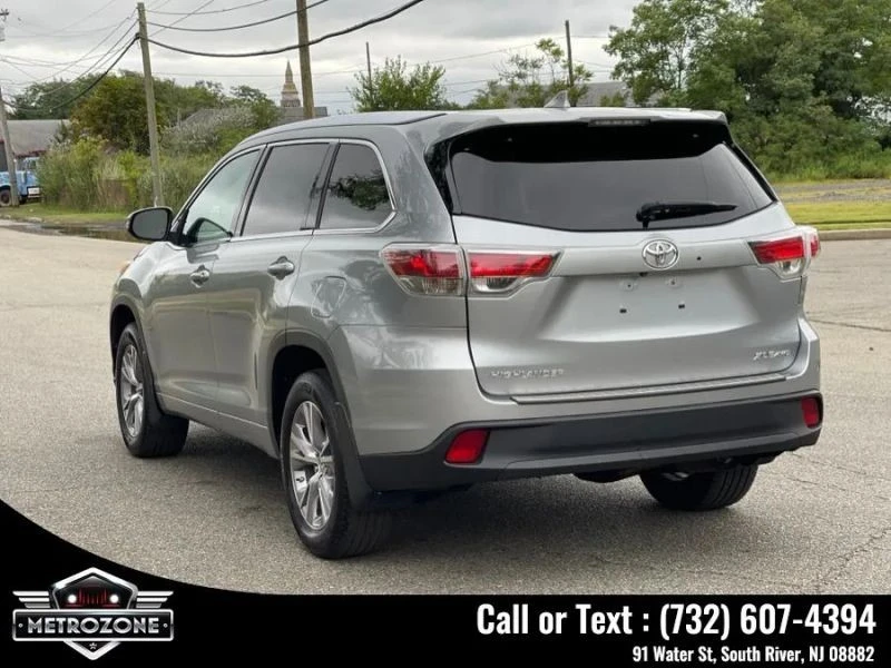 2014 Toyota Highlander - Image 5 of 12