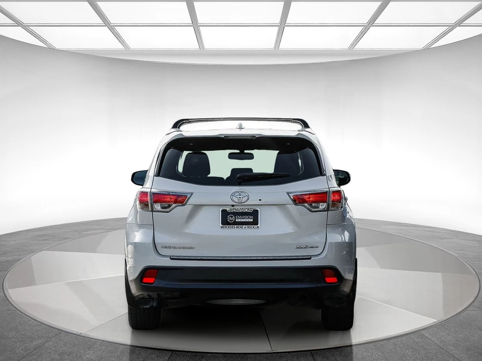 2014 Toyota Highlander - Image 3 of 12