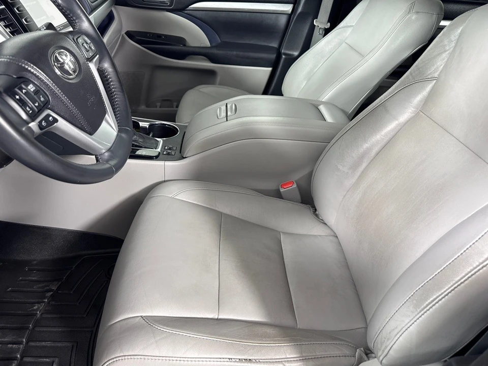 2014 Toyota Highlander - Image 11 of 12