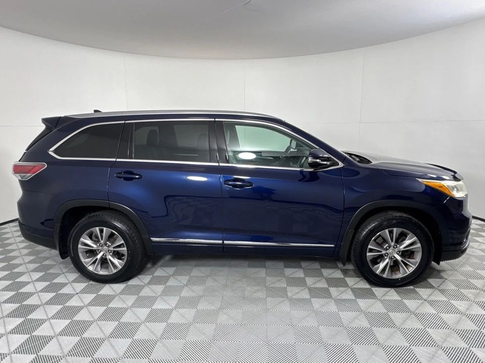 2014 Toyota Highlander - Image 4 of 12