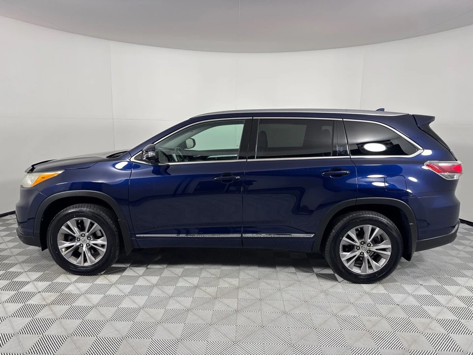 2014 Toyota Highlander - Image 6 of 12