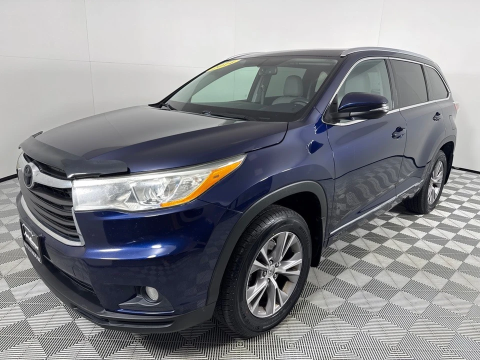2014 Toyota Highlander - Image 7 of 12