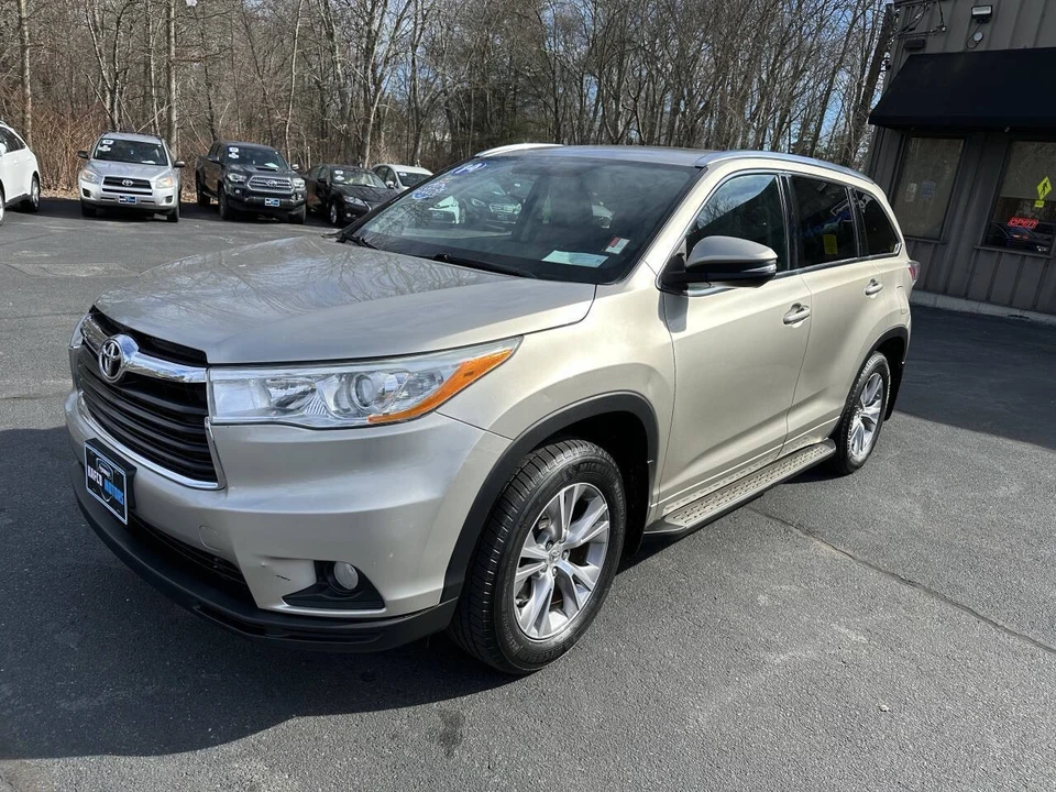 2014 Toyota Highlander - Image 4 of 21