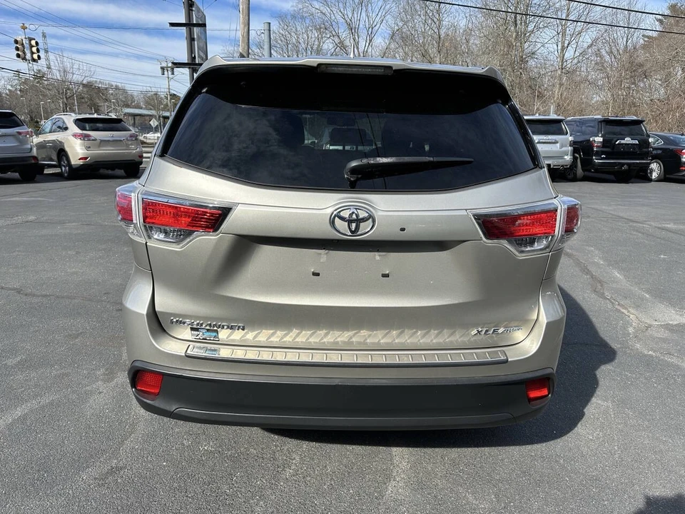 2014 Toyota Highlander - Image 5 of 21