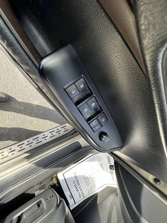 2014 Toyota Highlander - Image 11 of 21