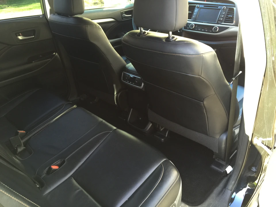 2014 Toyota Highlander - Image 4 of 4
