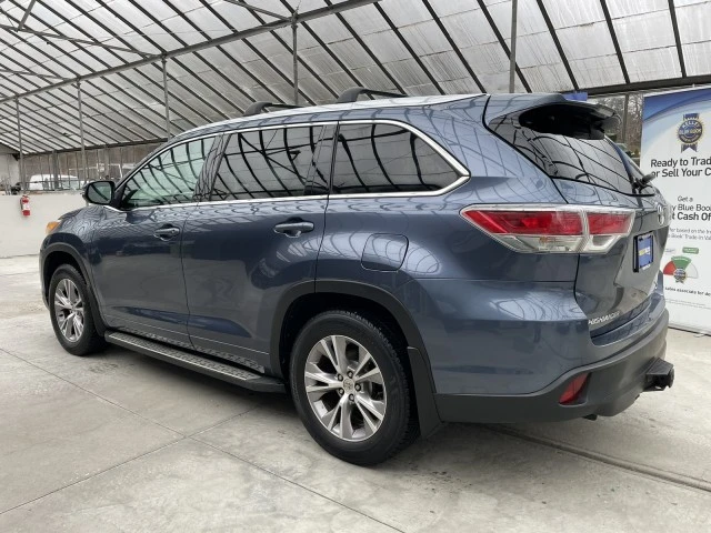 2014 Toyota Highlander - Image 16 of 21