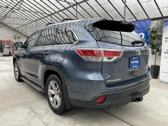 2014 Toyota Highlander - Image 17 of 21