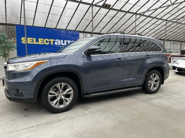 2014 Toyota Highlander - Image 12 of 21