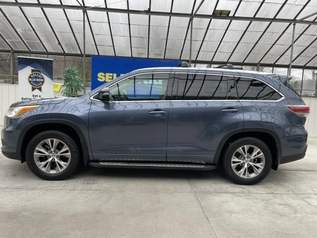 2014 Toyota Highlander - Image 14 of 21