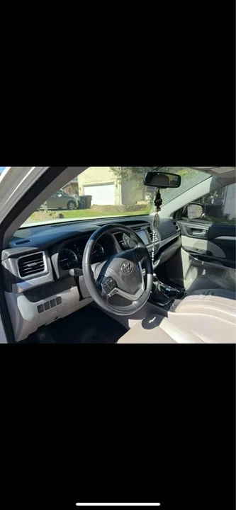 2014 Toyota Highlander - Image 4 of 9