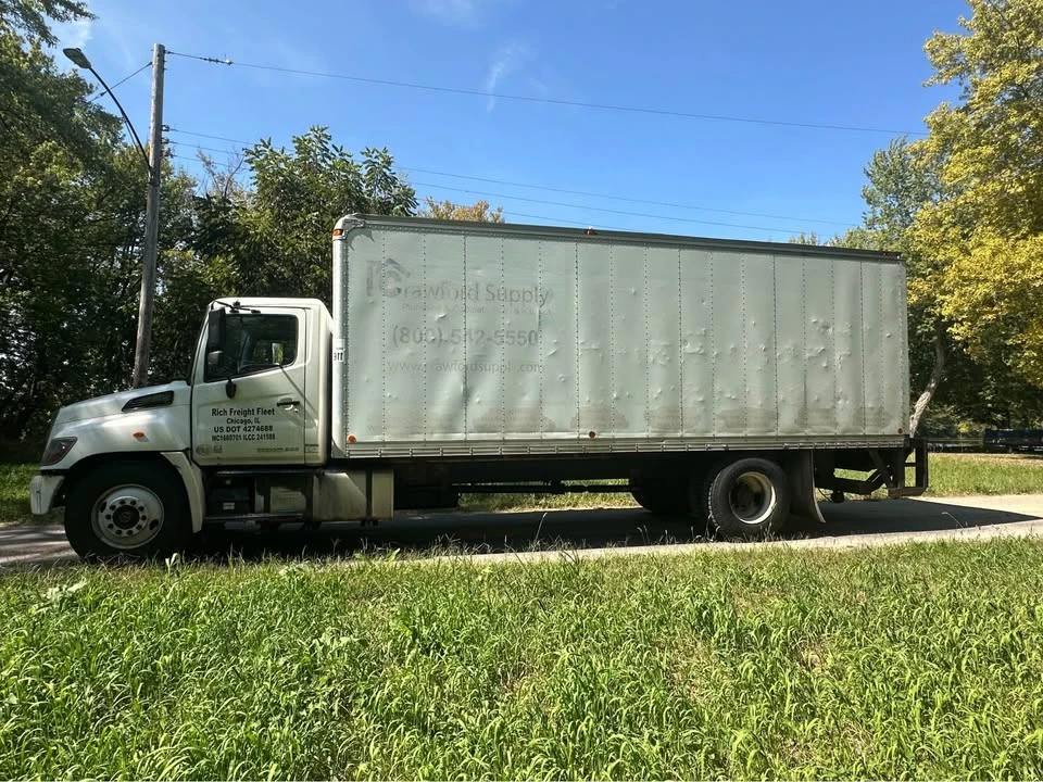 2014 Hino 268 - Image 2 of 10