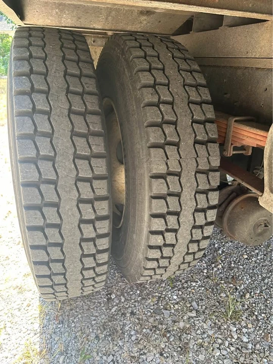 2014 Hino 268 - Image 7 of 10