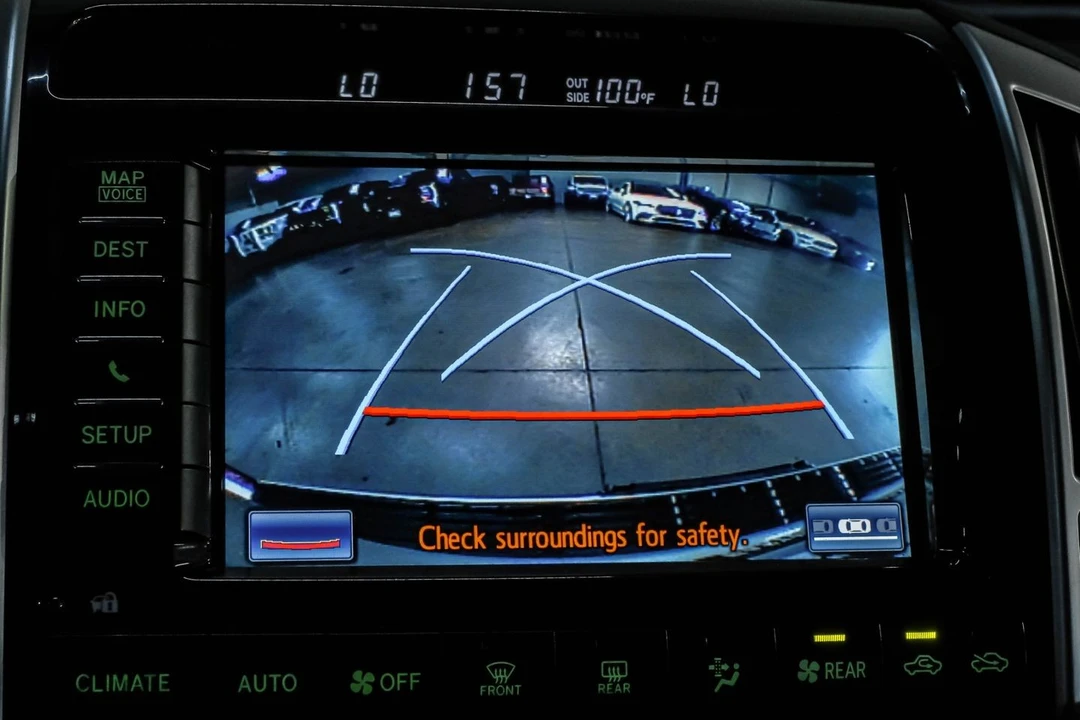 2014 Toyota J200 Land Cruiser - Image 30 of 31