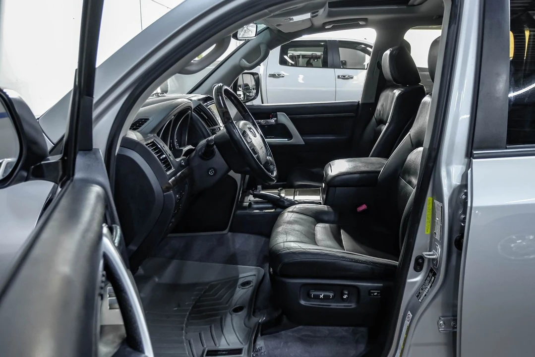 2014 Toyota J200 Land Cruiser - Image 4 of 31