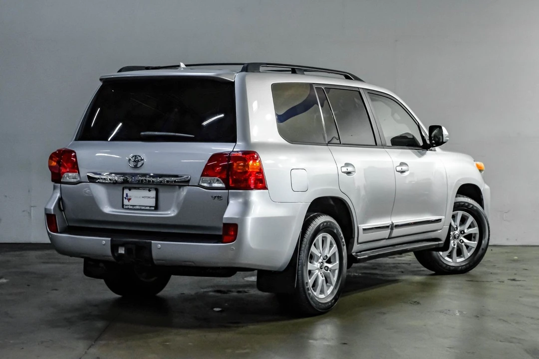 2014 Toyota J200 Land Cruiser - Image 12 of 31