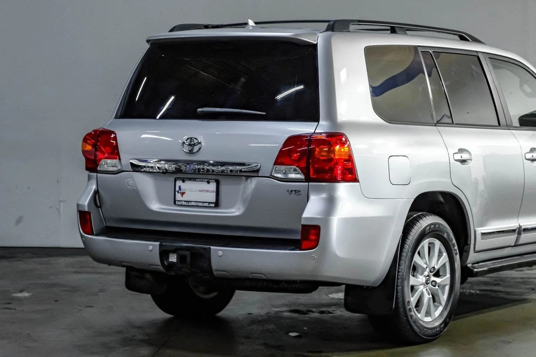 2014 Toyota J200 Land Cruiser - Image 13 of 31