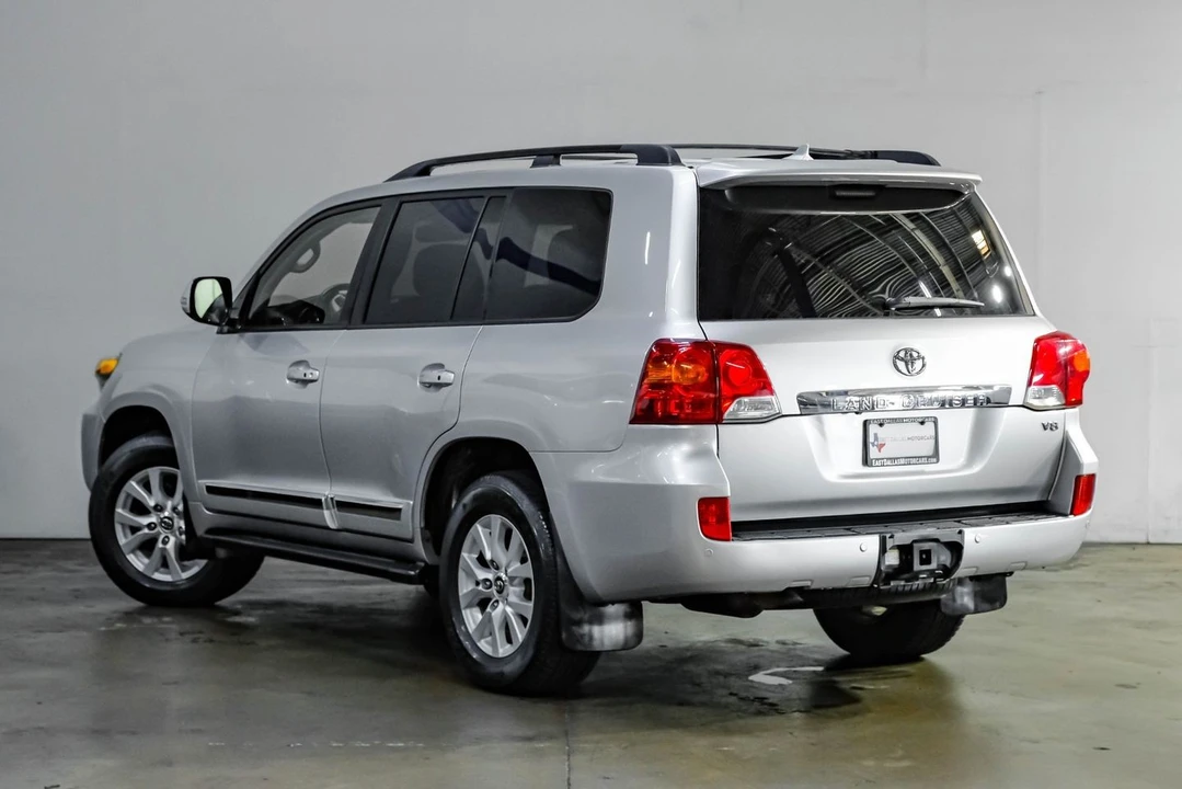 2014 Toyota J200 Land Cruiser - Image 16 of 31