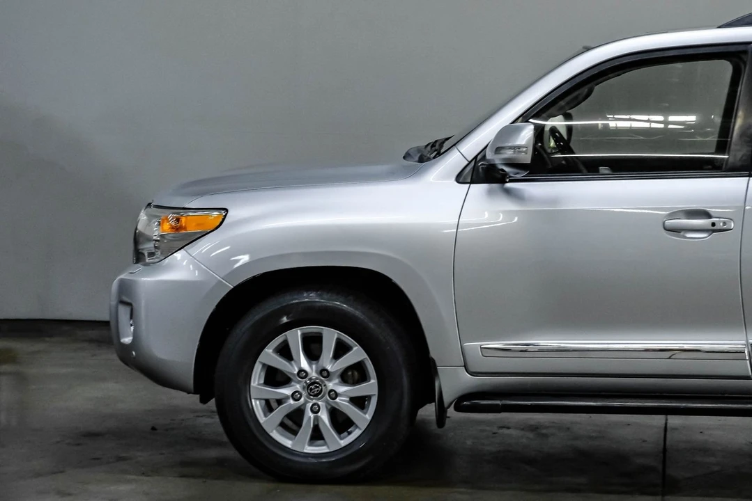 2014 Toyota J200 Land Cruiser - Image 18 of 31