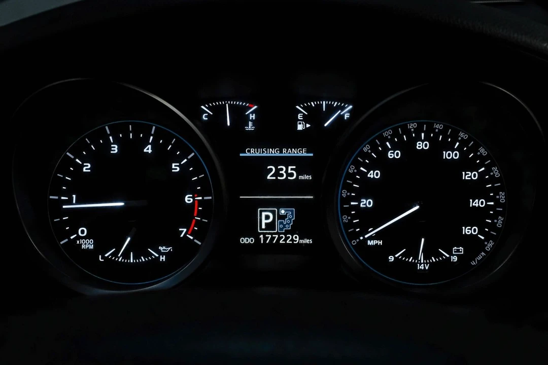 2014 Toyota J200 Land Cruiser - Image 26 of 31