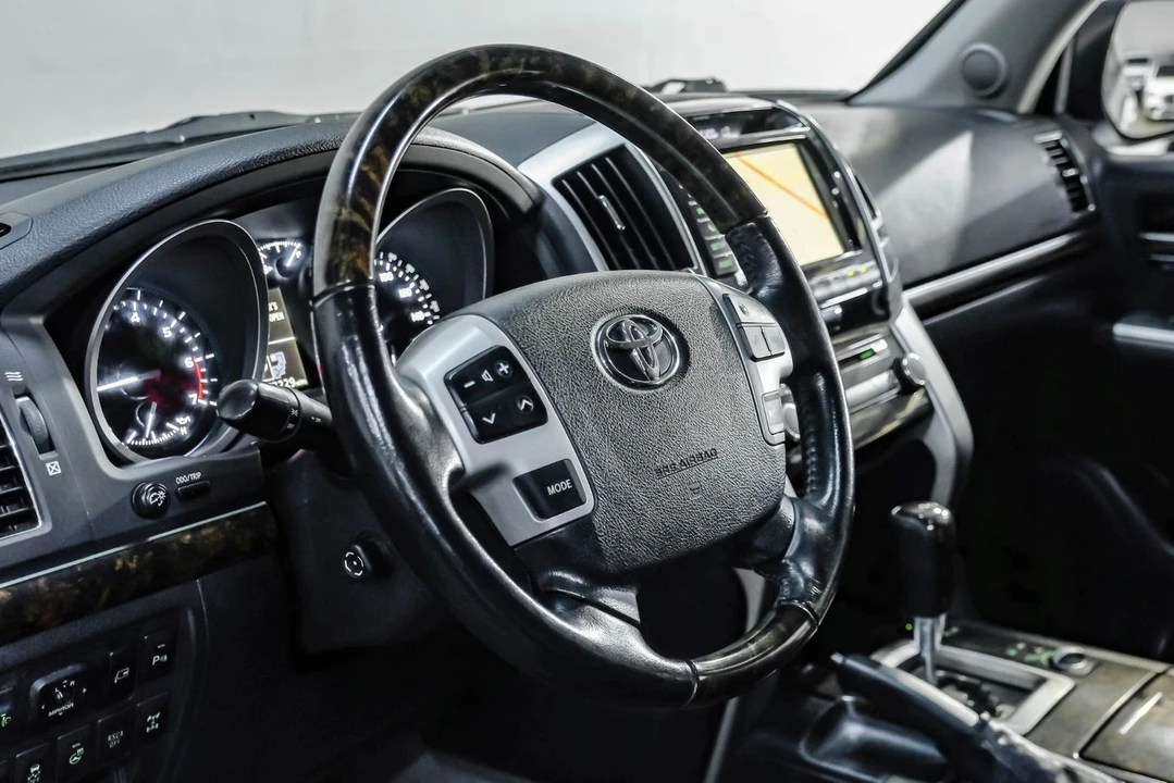 2014 Toyota J200 Land Cruiser - Image 23 of 31