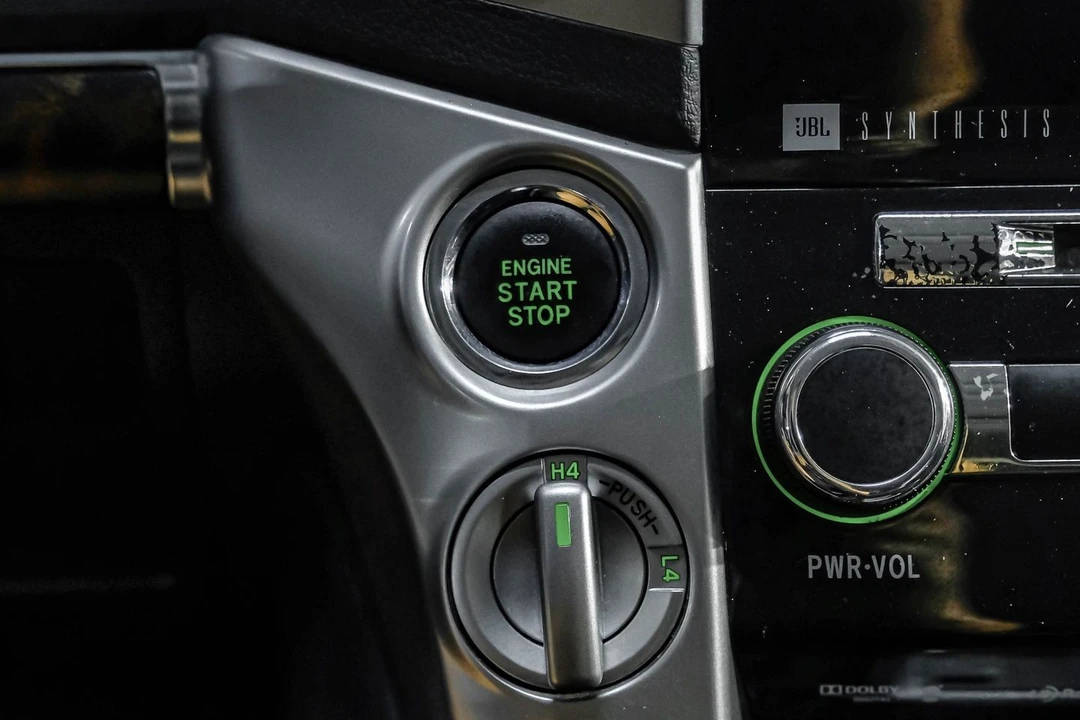 2014 Toyota J200 Land Cruiser - Image 28 of 31