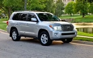 2014 Toyota Land Cruiser LC200