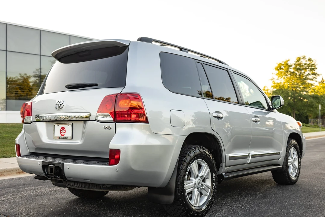 2014 Toyota J200 Land Cruiser - Image 17 of 31