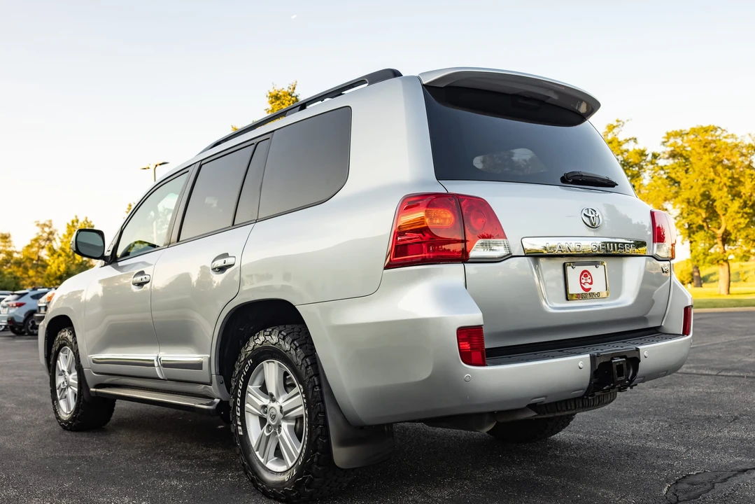 2014 Toyota J200 Land Cruiser - Image 13 of 31