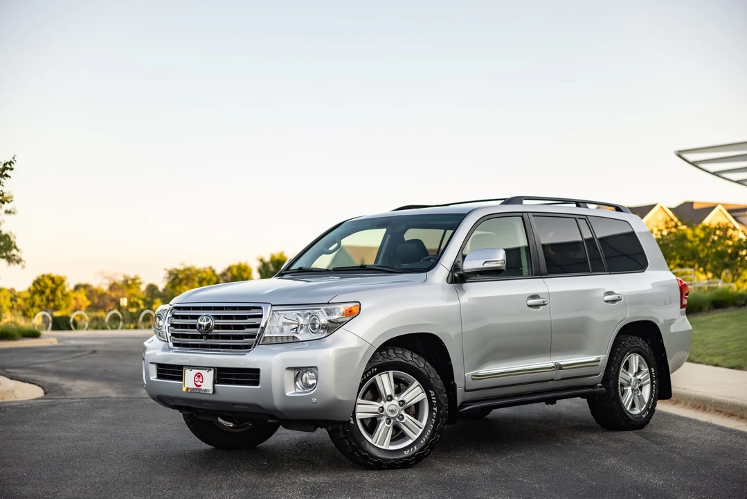 2014 Toyota J200 Land Cruiser - Image 7 of 31