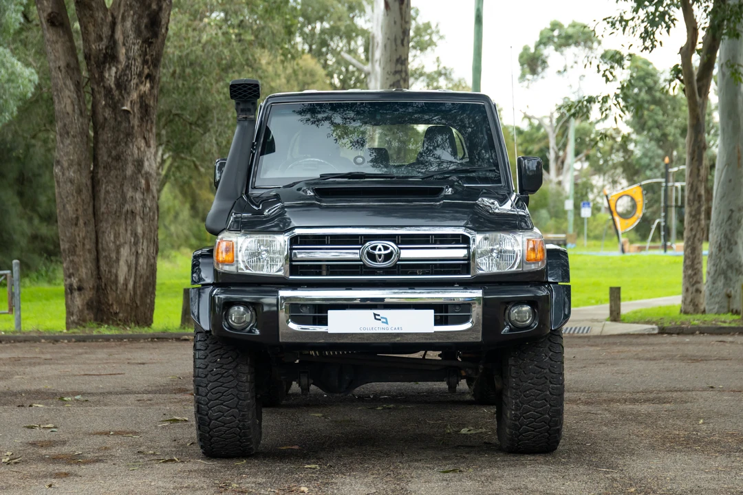 2014 Toyota J70 Land Cruiser - Image 14 of 31