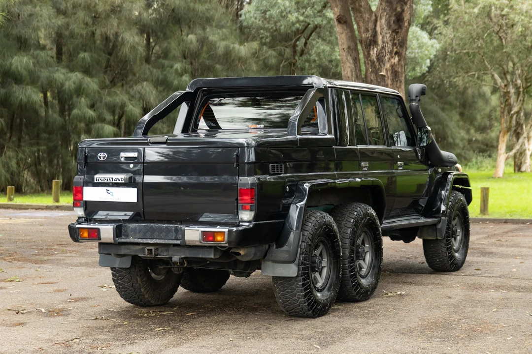 2014 Toyota J70 Land Cruiser - Image 21 of 31