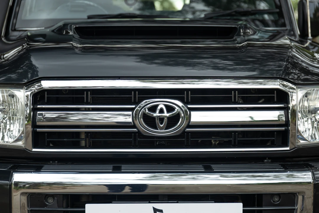 2014 Toyota J70 Land Cruiser - Image 30 of 31