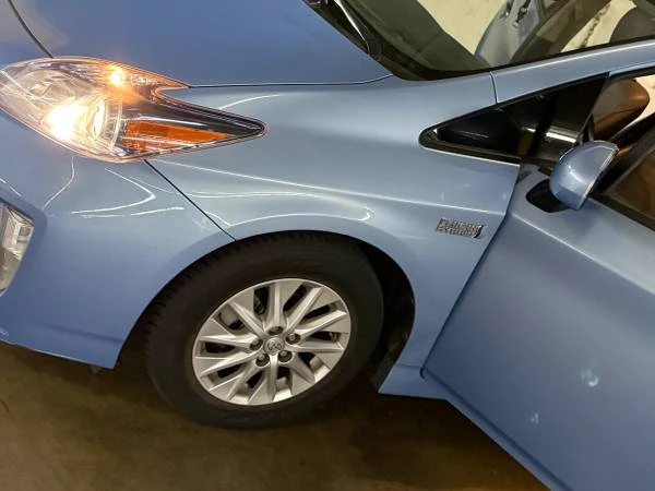 2014 Toyota Prius 3rd Gen - Image 3 of 21