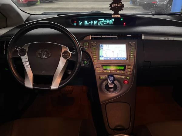 2014 Toyota Prius 3rd Gen - Image 19 of 21