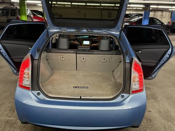2014 Toyota Prius 3rd Gen - Image 7 of 21