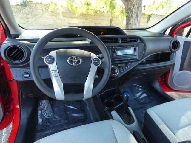 2014 Toyota Prius 3rd Gen - Image 21 of 21