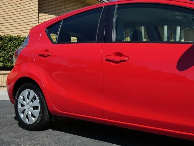 2014 Toyota Prius 3rd Gen - Image 6 of 21