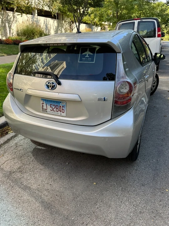 2014 Toyota Prius 3rd Gen - Image 2 of 11