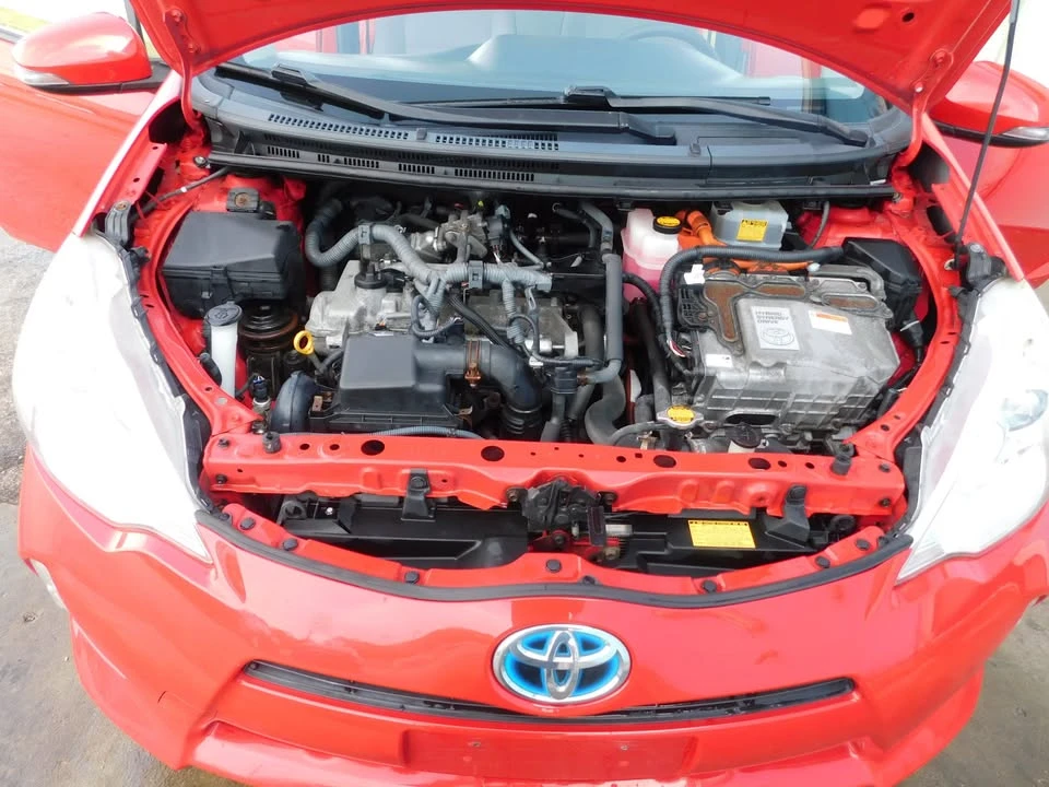 2014 Toyota Prius - Image 18 of 19