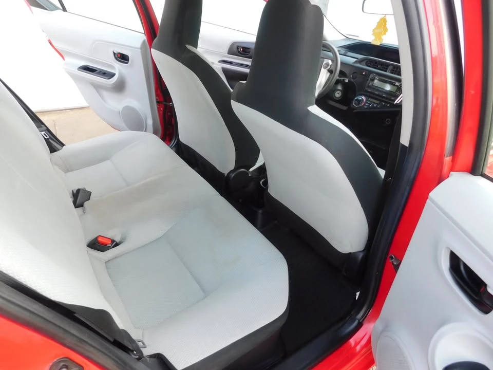 2014 Toyota Prius - Image 12 of 19