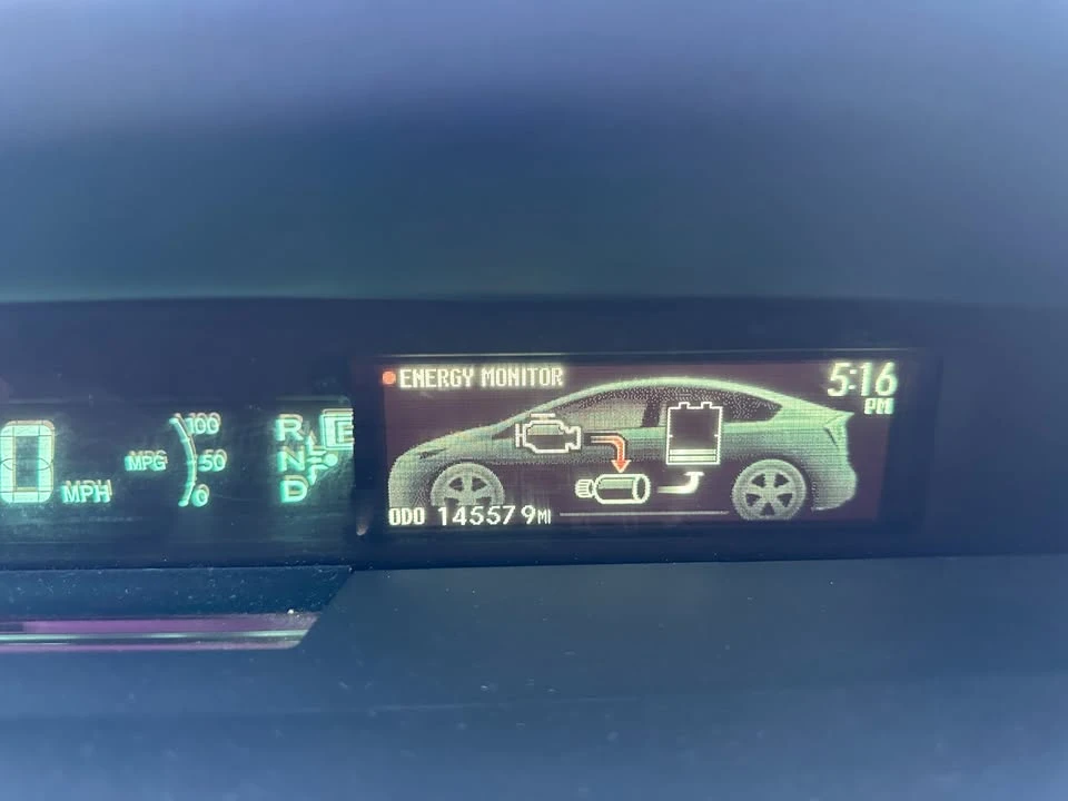2014 Toyota Prius 3rd Gen - Image 17 of 17