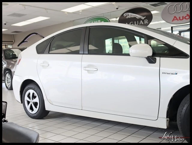 2014 Toyota Prius 3rd Gen - Image 3 of 12