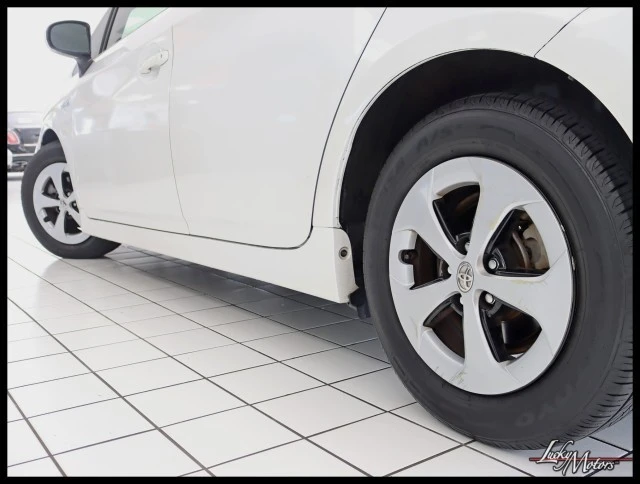 2014 Toyota Prius 3rd Gen - Image 10 of 12